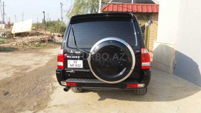 Mitsubishi Pajero 2005, 215,000 km - 3.0 l - Bakı