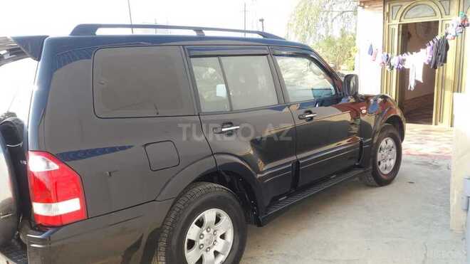 Mitsubishi Pajero 2005, 215,000 km - 3.0 l - Bakı