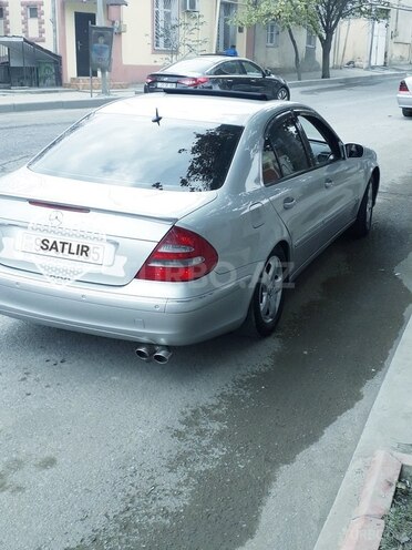 Mercedes E 240 2002, 200,500 km - 2.6 л - Gəncə