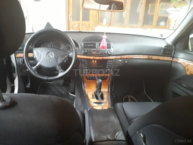 Mercedes E 240 2002, 200,500 km - 2.6 л - Gəncə