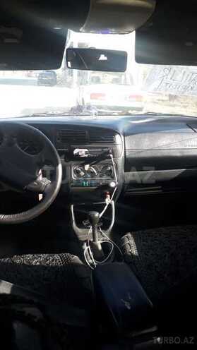 Volkswagen Golf 1995, 235,671 km - 1.6 l - Bakı