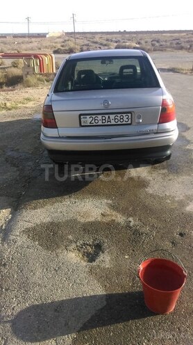 Opel Astra 1996, 246,214 km - 1.4 л - Bakı