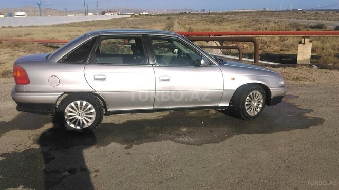 Opel Astra 1996, 246,214 km - 1.4 л - Bakı