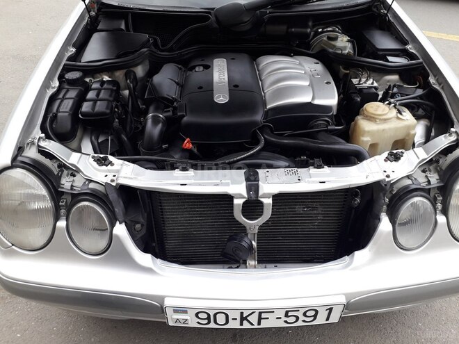 Mercedes E 220 2000, 351,000 km - 2.2 l - Gəncə
