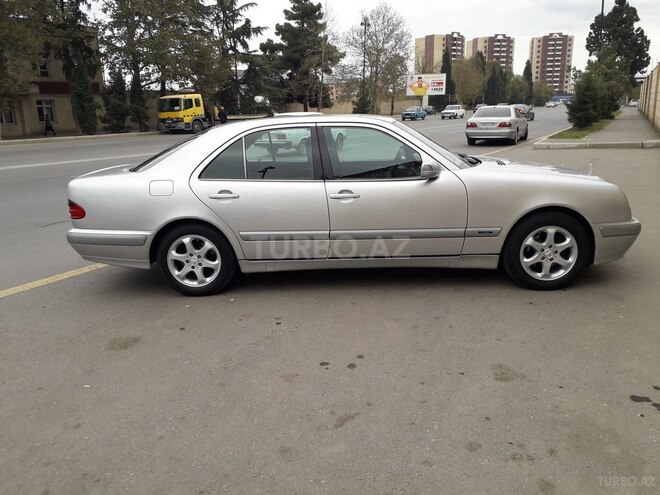 Mercedes E 220 2000, 351,000 km - 2.2 l - Gəncə