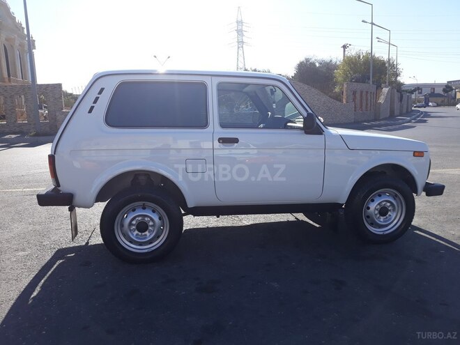 LADA (VAZ) Niva 2018, 1,500 km - 1.7 л - Bakı