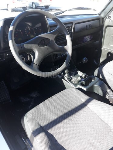 LADA (VAZ) Niva 2018, 1,500 km - 1.7 л - Bakı