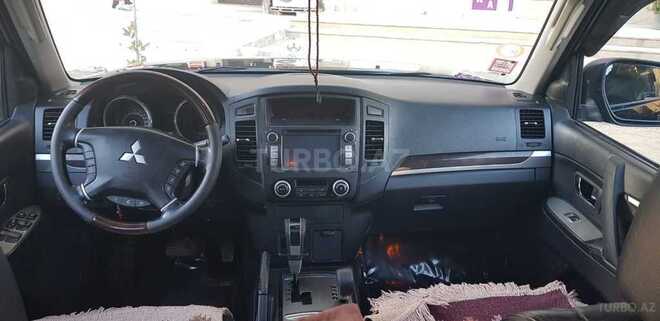 Mitsubishi Pajero 2011, 263,000 km - 3.5 l - Bakı