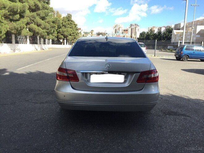 Mercedes E 220 2010, 168,000 km - 2.2 l - Bakı