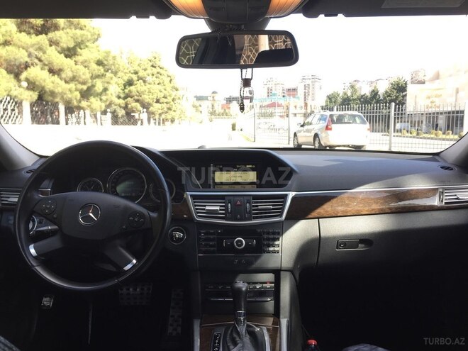 Mercedes E 220 2010, 168,000 km - 2.2 l - Bakı