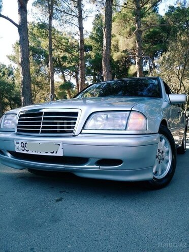 Mercedes C 240 1988, 262,000 km - 2.4 l - Bakı