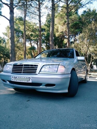 Mercedes C 240 1988, 262,000 km - 2.4 l - Bakı