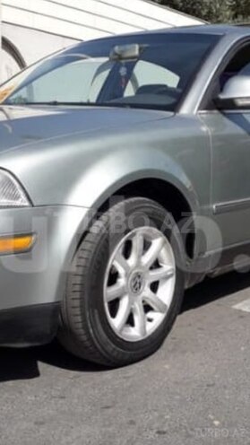 Volkswagen Passat 2003, 195,000 km - 1.8 л - Bakı