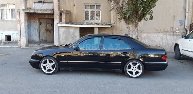 Mercedes E 200 1999, 349,716 km - 2.0 l - Bakı