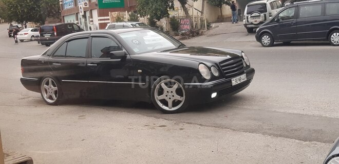 Mercedes E 200 1999, 349,716 km - 2.0 l - Bakı