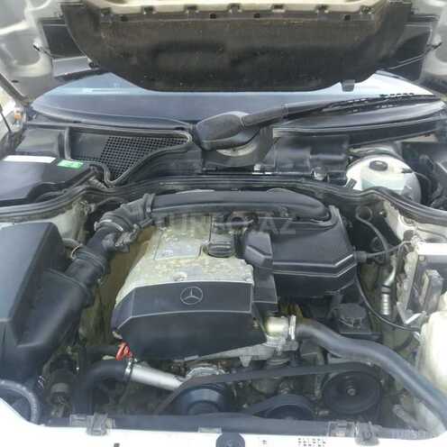 Mercedes E 230 1997, 268,000 km - 2.5 l - Bakı
