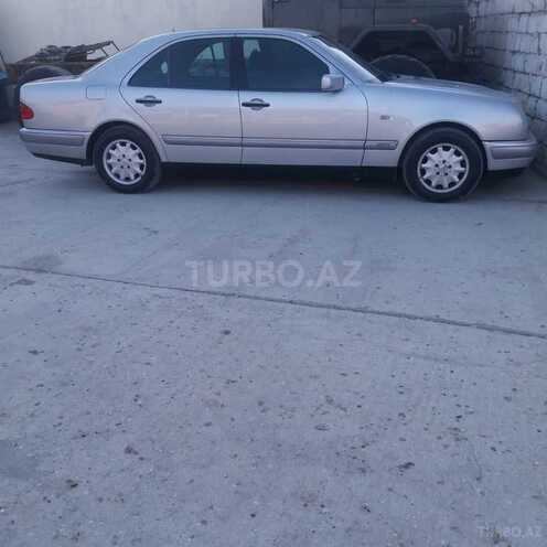 Mercedes E 230 1997, 268,000 km - 2.5 l - Bakı