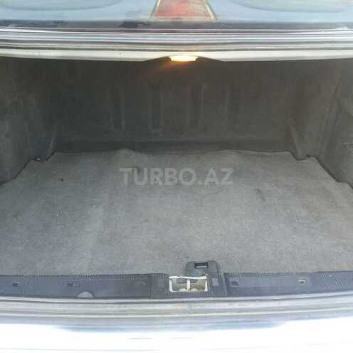 Mercedes E 230 1997, 268,000 km - 2.5 l - Bakı