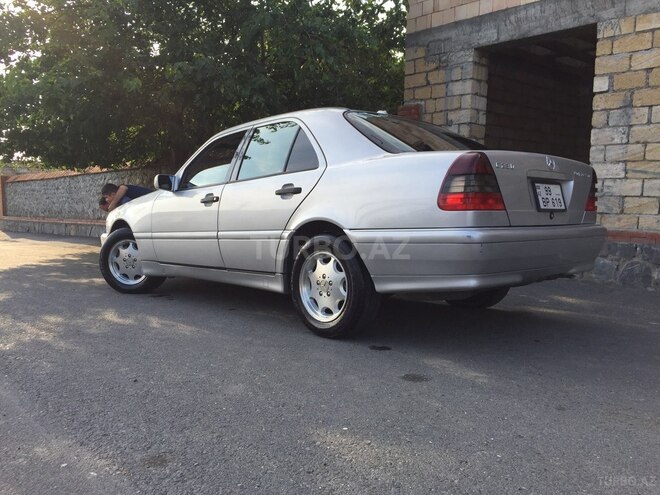 Mercedes C 230 1999, 200,000 km - 2.3 l - Zaqatala