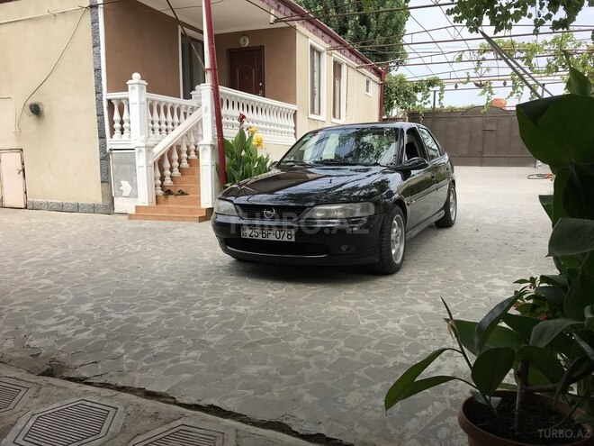 Opel Vectra 1999, 303,000 km - 1.6 л - Gəncə