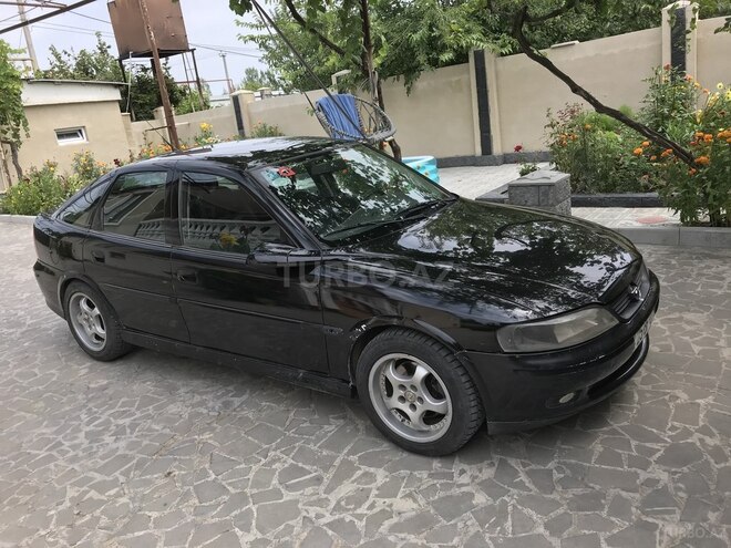 Opel Vectra 1999, 303,000 km - 1.6 л - Gəncə