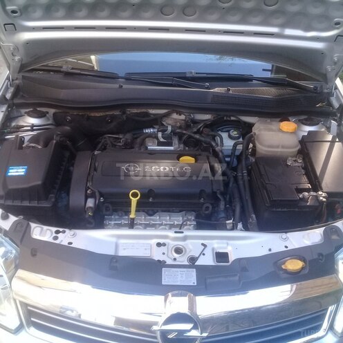 Opel Astra 2007, 220,000 km - 1.6 л - Bakı