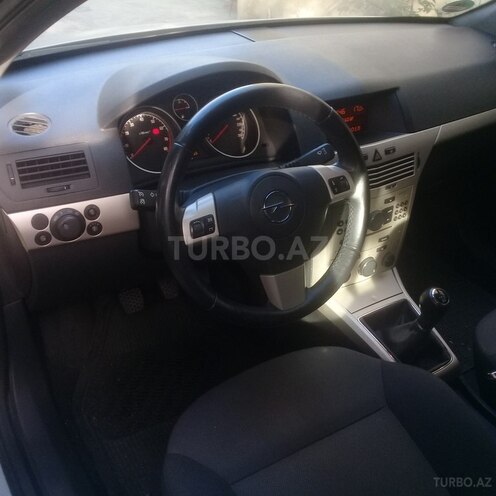 Opel Astra 2007, 220,000 km - 1.6 л - Bakı