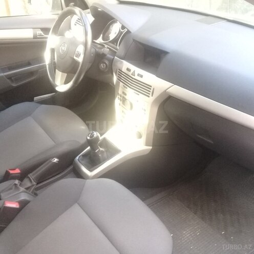 Opel Astra 2007, 220,000 km - 1.6 л - Bakı