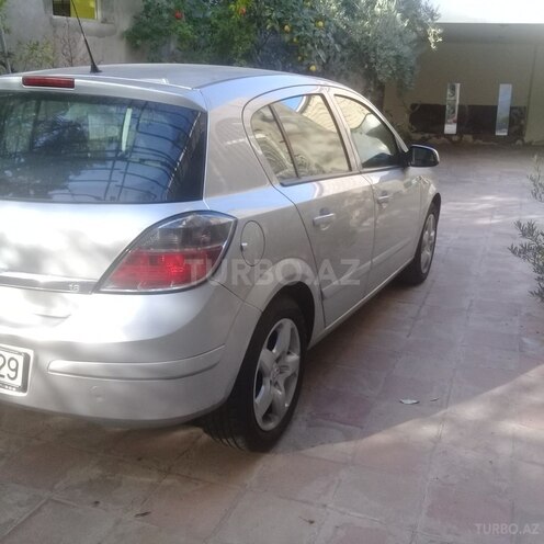 Opel Astra 2007, 220,000 km - 1.6 л - Bakı
