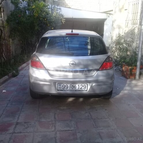 Opel Astra 2007, 220,000 km - 1.6 л - Bakı