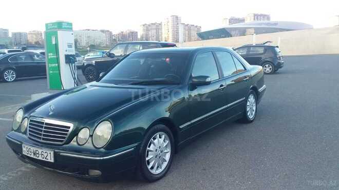 Mercedes E 220 2001, 409,300 km - 2.2 l - Bakı