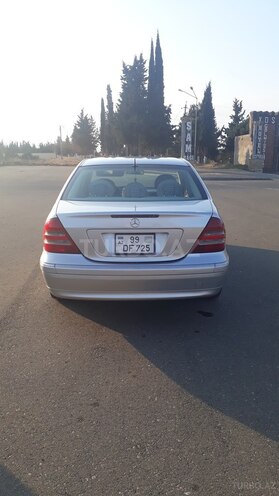 Mercedes C 240 2001, 280,000 km - 2.4 l - Tovuz
