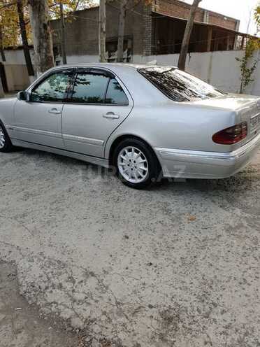 Mercedes E 270 1999, 351,000 km - 2.7 l - Mingəçevir