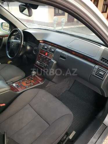 Mercedes E 270 1999, 351,000 km - 2.7 l - Mingəçevir