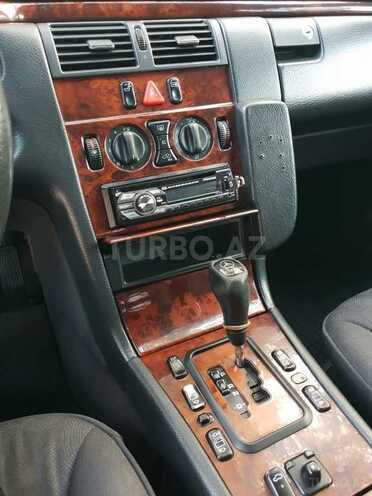Mercedes E 270 1999, 351,000 km - 2.7 l - Mingəçevir
