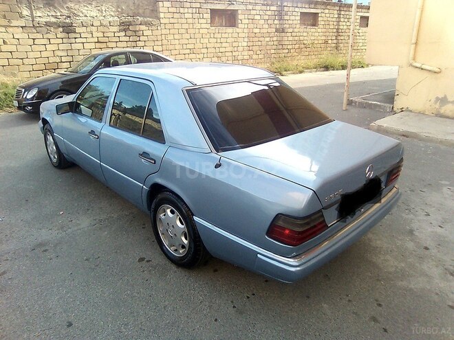 Mercedes E 230 1992, 239,900 km - 2.3 l - Sumqayıt