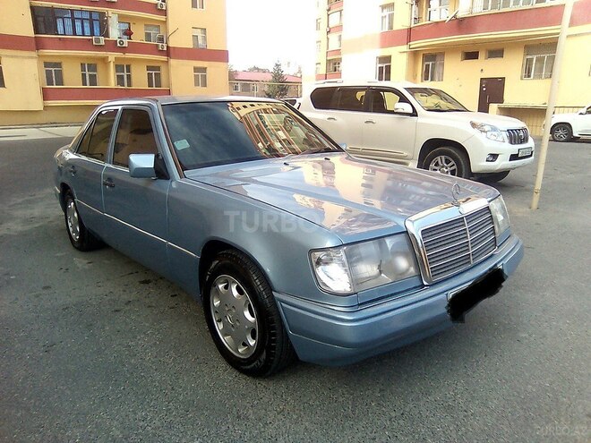Mercedes E 230 1992, 239,900 km - 2.3 l - Sumqayıt