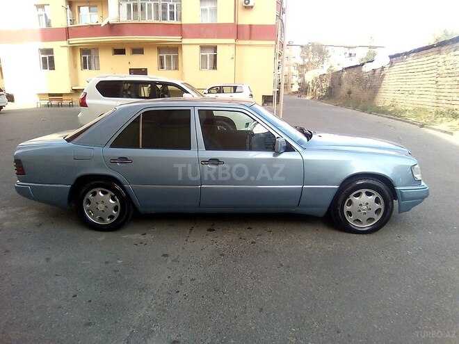 Mercedes E 230 1992, 239,900 km - 2.3 l - Sumqayıt