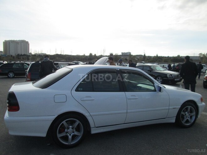 Mercedes C 230 2000, 280,000 km - 2.3 l - Bakı