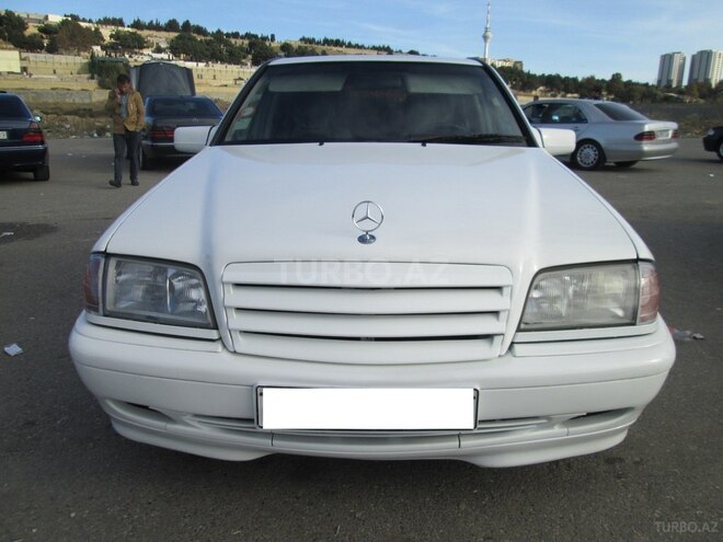 Mercedes C 230 2000, 280,000 km - 2.3 l - Bakı