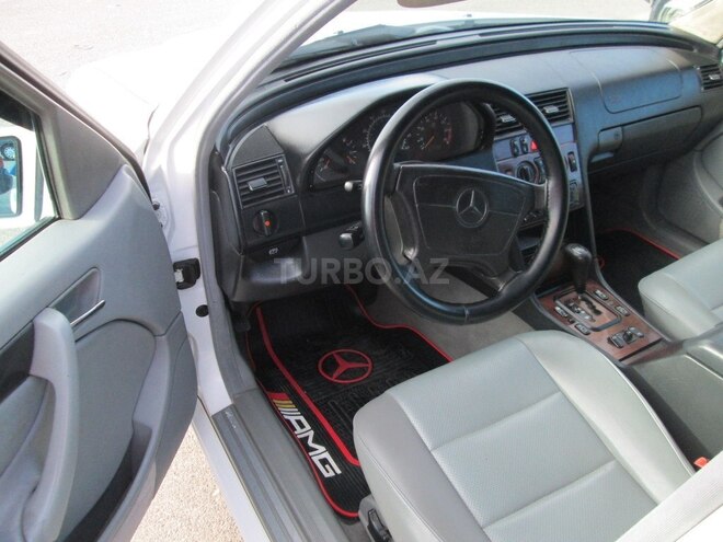 Mercedes C 230 2000, 280,000 km - 2.3 l - Bakı