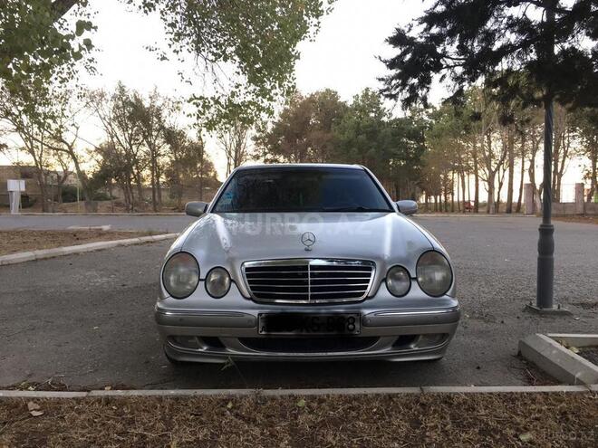 Mercedes E 220 1999, 293,000 km - 2.2 l - Sumqayıt
