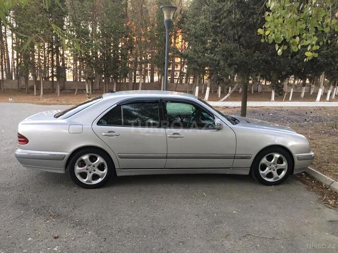 Mercedes E 220 1999, 293,000 km - 2.2 l - Sumqayıt
