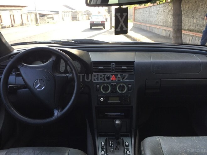 Mercedes C 230 1999, 220,000 km - 2.3 l - Zaqatala