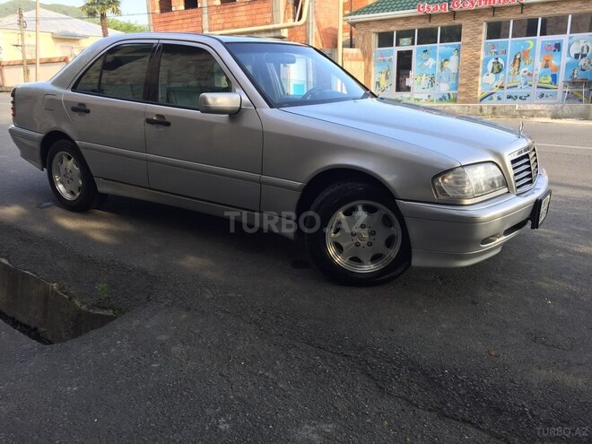 Mercedes C 230 1999, 220,000 km - 2.3 l - Zaqatala