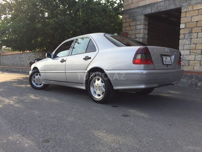 Mercedes C 230 1999, 220,000 km - 2.3 l - Zaqatala