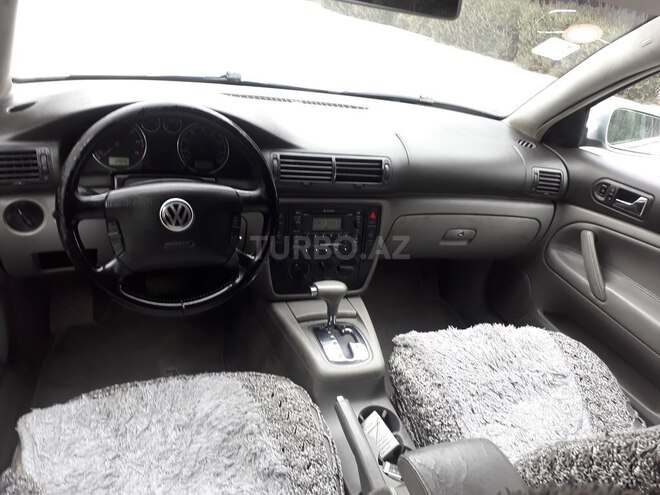 Volkswagen Passat 2003, 243,000 km - 1.8 l - Sumqayıt
