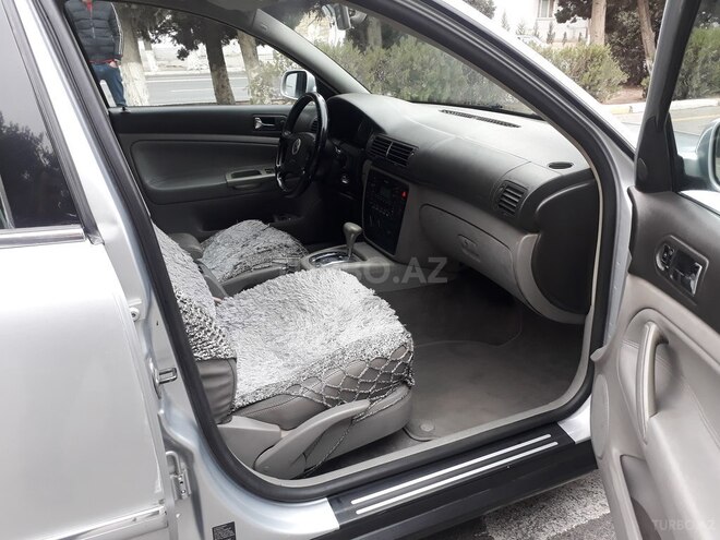Volkswagen Passat 2003, 243,000 km - 1.8 l - Sumqayıt