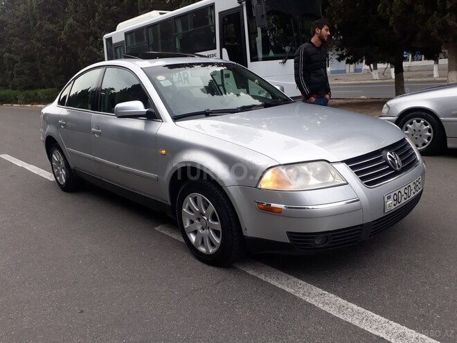 Volkswagen Passat 2003, 243,000 km - 1.8 l - Sumqayıt