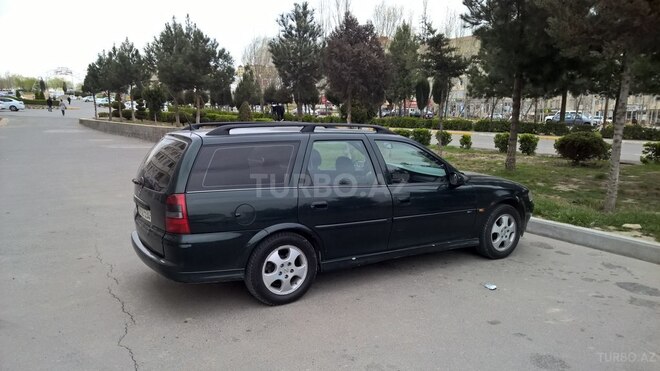 Opel Vectra 1999, 388,000 km - 1.6 л - Bakı